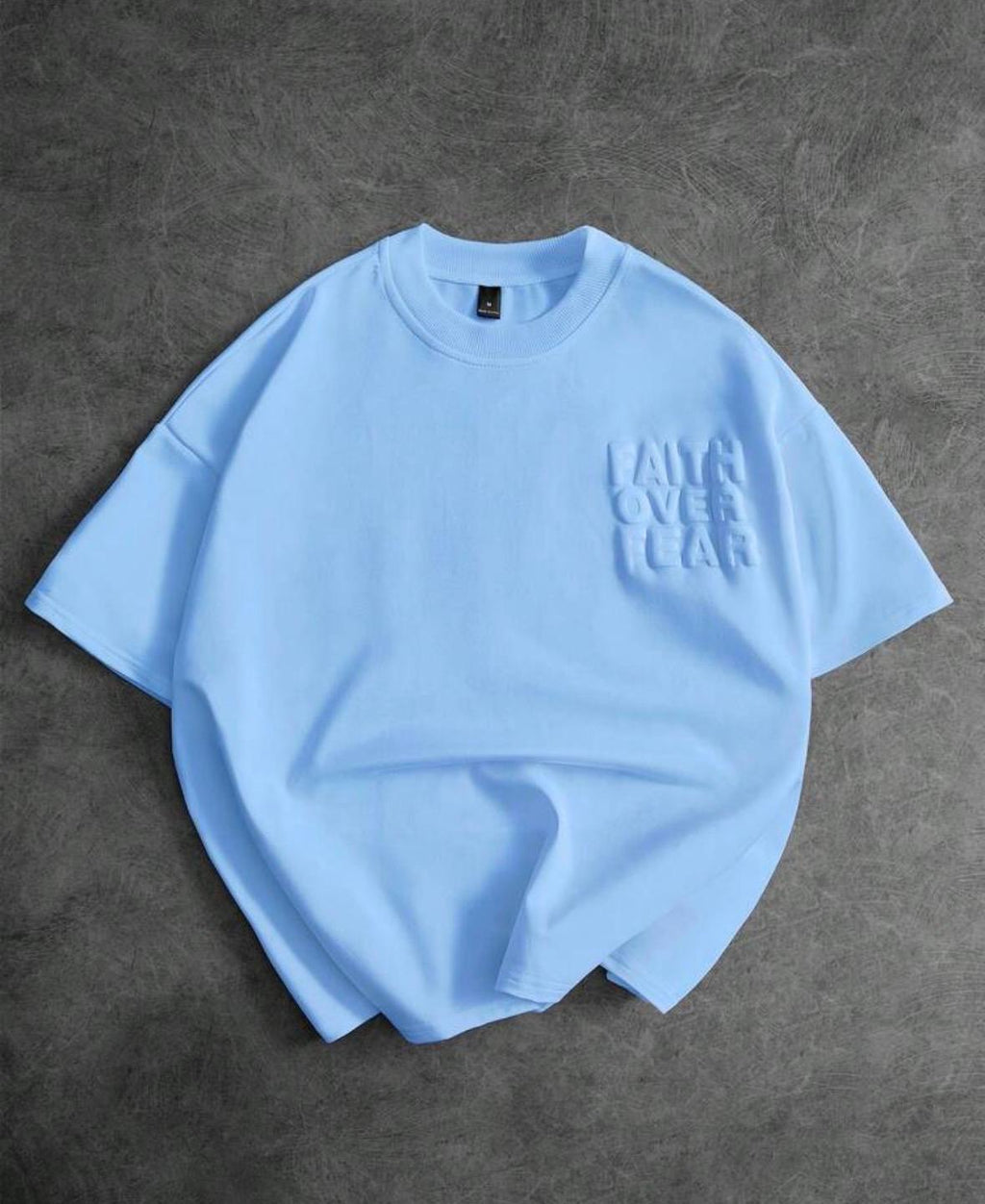 T-shirt Oversize “Faith Over Fear” Bleu Ciel
